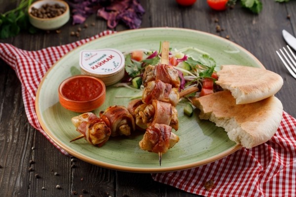 В ТРК &laquo;Лето&raquo; открылся ресторан &laquo;Чайхана Пахвала & Вкусновица&raquo;