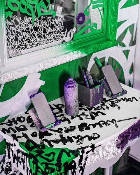 Покрас Лампас разработал эксклюзивный дизайн для МегаФона