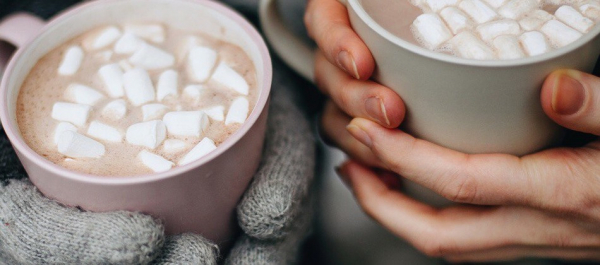 Какао с единорогами и латте с воздушным облачком: кофейни Петербурга с необычными напитками