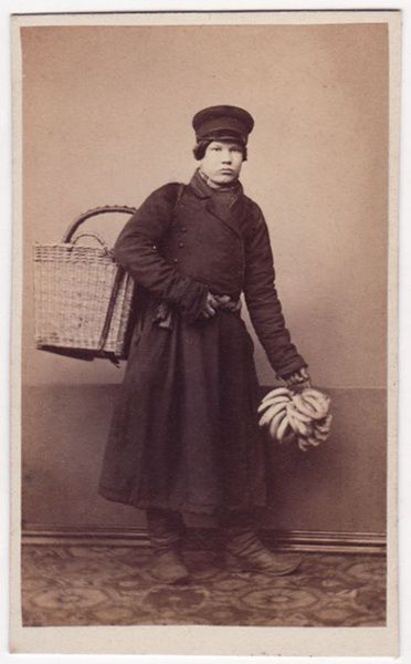 KudaGo в Петербурге прошлого: на что тратились горожане в преддверии Рождества