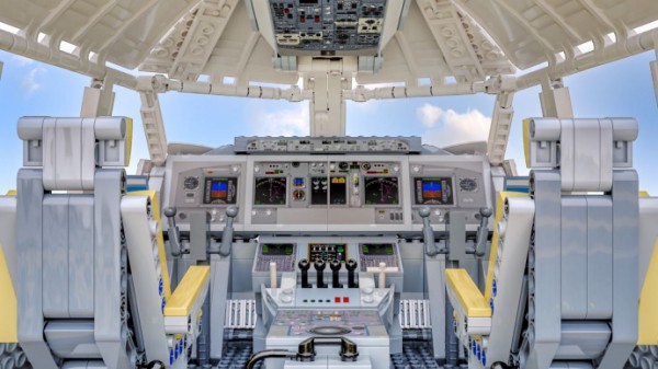 Эрмитаж, дом Кевина Маккалистера и Шерлок Холмс: самые необычные наборы LEGO, которые могут появиться в продаже