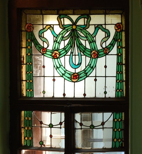 Рассылка &laquo;Влюблённым в Питер&raquo;: изучаем сохранившиеся витражи и посещаем главные немецкие места города