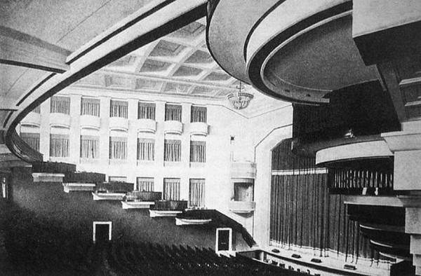 Архитектура Кировского района как наглядное воплощение истории советского строительства