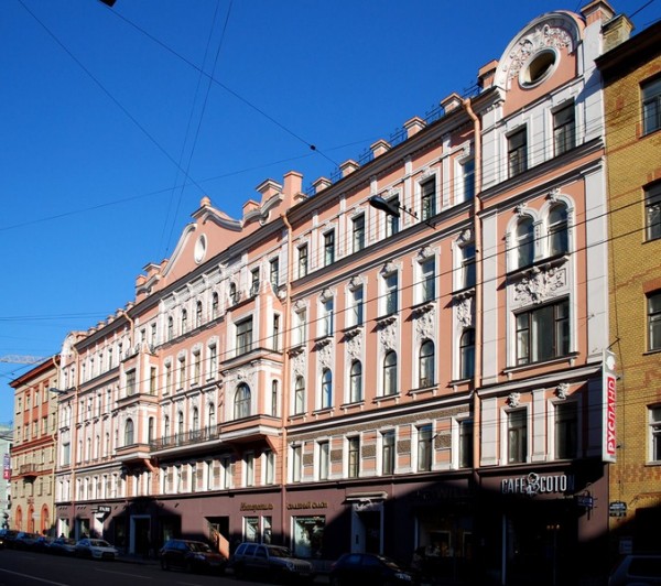 Рассылка &laquo;Влюблённым в Питер&raquo;: изучаем сохранившиеся витражи и посещаем главные немецкие места города