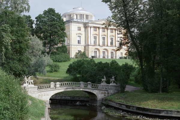  Марш Мендельсона звучит над Невой  