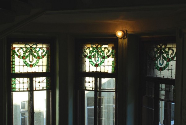 Рассылка &laquo;Влюблённым в Питер&raquo;: изучаем сохранившиеся витражи и посещаем главные немецкие места города