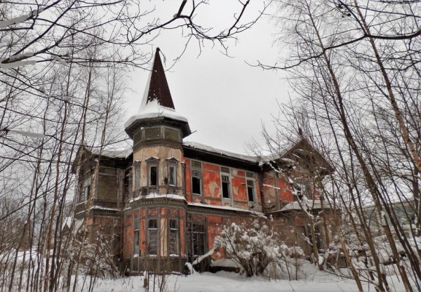 Камень, замок, храм: что смотреть в Лахте, кроме небоскрёба?