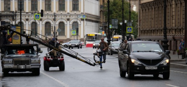 Интервью с режиссёром Олегом Трофимом: как проекты &laquo;Вторжение&raquo; и &laquo;Лед&raquo; связаны с фильмом &laquo;Майор Гром&raquo;, и почему саундтреком выбрана песня Цоя &laquo;Перемен&raquo;