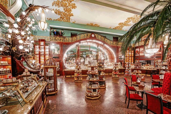 Империя Григория Елисеева: история Елисеевских магазинов в Москве и Петербурге