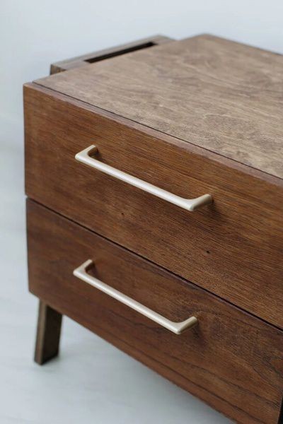 &laquo;Простые вещи&raquo; начали делать мебель и предметы интерьера