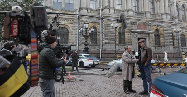 Интервью с режиссёром Олегом Трофимом: как проекты &laquo;Вторжение&raquo; и &laquo;Лед&raquo; связаны с фильмом &laquo;Майор Гром&raquo;, и почему саундтреком выбрана песня Цоя &laquo;Перемен&raquo;