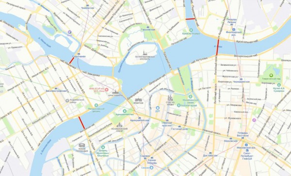 Неву в центре Петербурга хотят избавить от гидроциклов