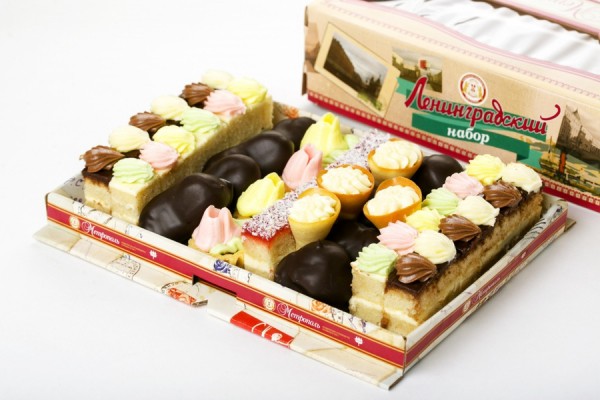 Что привезти из Петербурга в качестве сувениров?