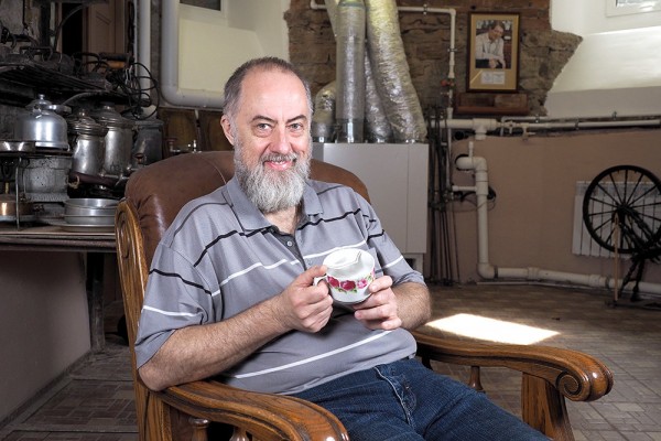  Жители старинного петербургского дома раскрыли его тайны  