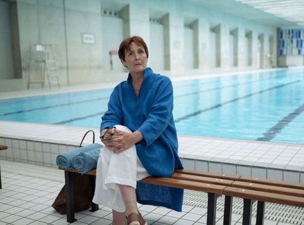 Опубликован первый тизер финального сезона «Убивая Еву» Опубликован первый тизер финального сезона «Убивая Еву»