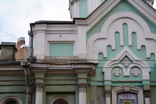 Завершилась реставрация дома с часовней Божией Матери Коневской