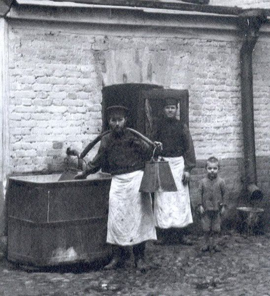 Как в Петербурге убирали снег до революции