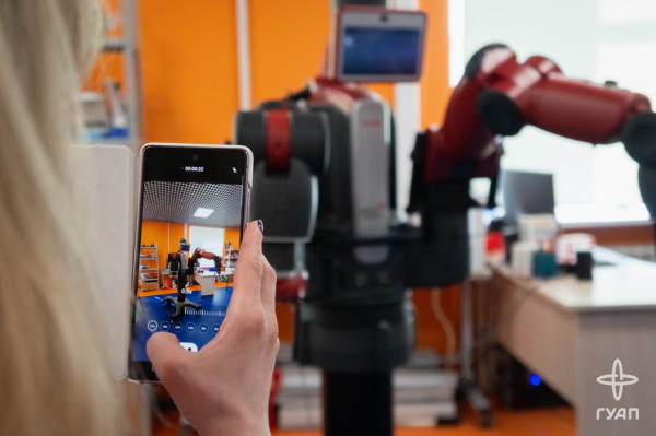 ГУАП презентовал свои разработки в День космонавтики