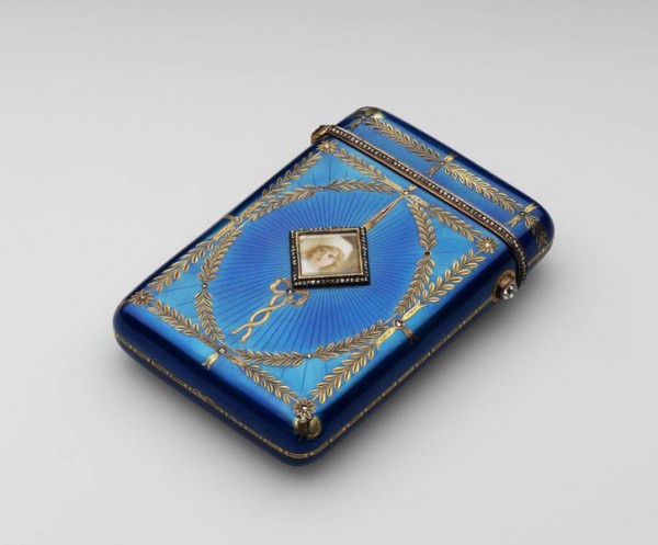 Из Лондона в Россию вернулись работы Фаберже