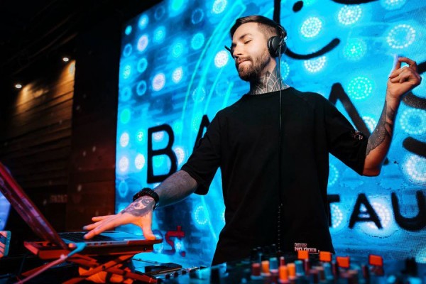 Ресторан BARASHKI меняет концепцию и открывает летнюю террасу