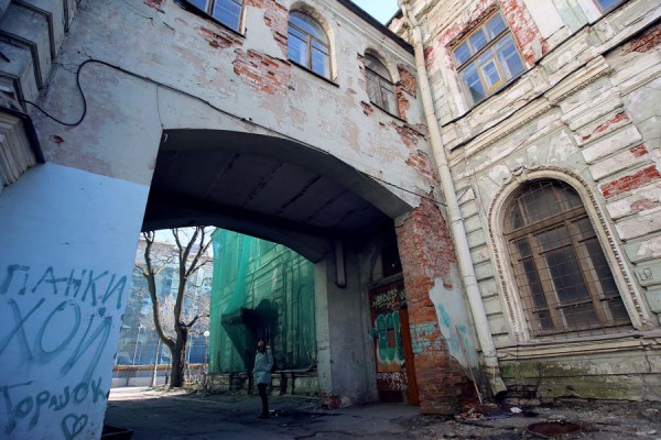 Зелено и богато: прогулка по Аптекарскому острову