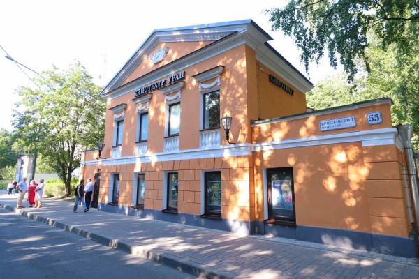 Из XX века в нынешний: три петербургских кинотеатра, которые работают с дореволюционных времён