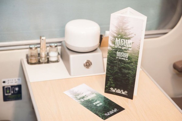 РЖД показали новый двухэтажный вагон-бистро