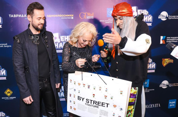 Известные артисты и Вселенная BY поздравили детей с 1 сентября в Кремле