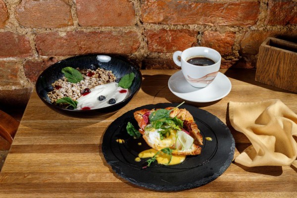 Арт-кафе &laquo;Сундук&raquo; представило новое меню завтраков в Петербурге