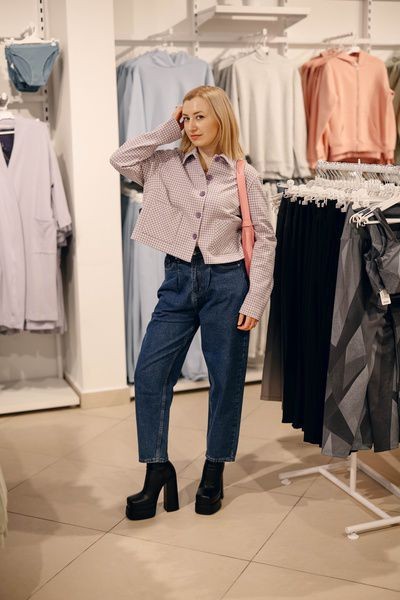 Бренд одежды Mark Formelle открыл семь магазинов в Санкт-Петербурге