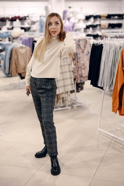 Бренд одежды Mark Formelle открыл семь магазинов в Санкт-Петербурге