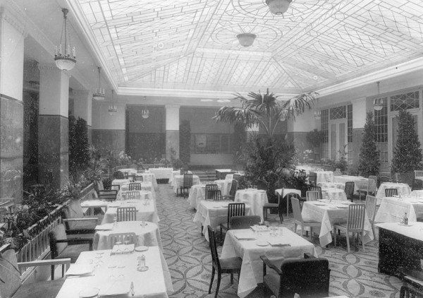 Удивительные факты о ресторанах Петербурга до революции