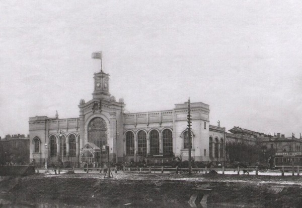 Куда никогда не придут поезда. История Варшавского вокзала в Петербурге