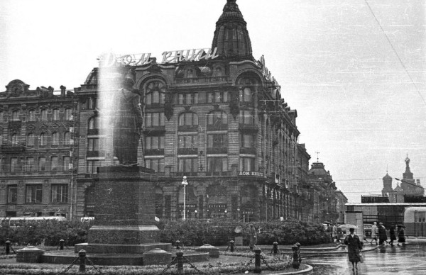 Чудо на Невском: как в Петербурге появился Дом Зингера