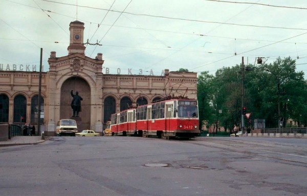 Куда никогда не придут поезда. История Варшавского вокзала в Петербурге