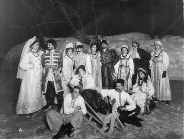 KudaGo в Петербурге прошлого: любимая зимняя забава жителей дореволюционного города