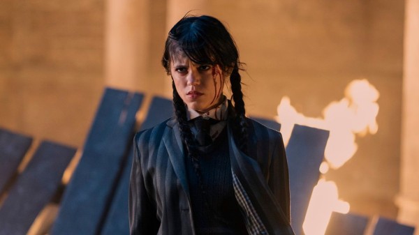 Девочка из прошлого: рецензия на сериал &laquo;Уэнсдэй&raquo;