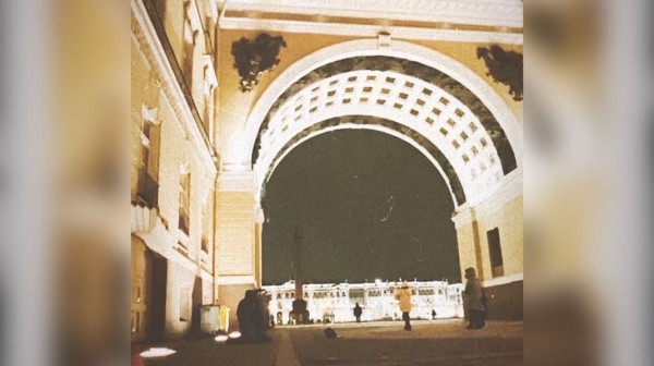 Город глазами Елизаветы Ищенко: ожившие книги, задумчивые лица и домашний суп