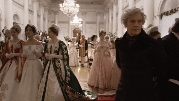 &laquo;От Бандитского Петербурга до 1703&raquo;: как менялся Санкт-Петербург в сериалах и кино