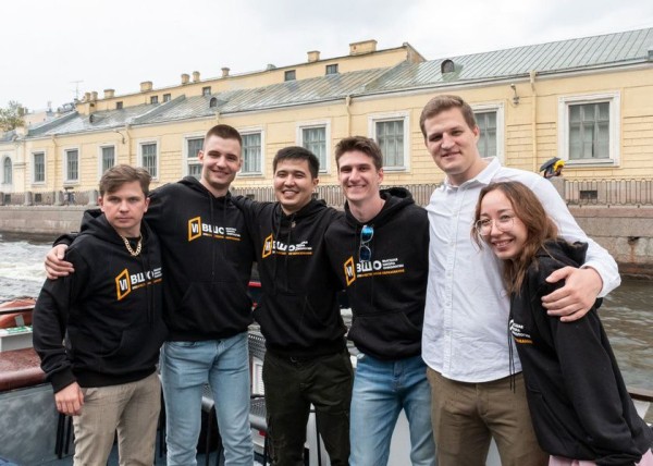 Вышки 5G, радиоактивные пациенты и массаж от рака: разоблачаем главные мифы об онкологии